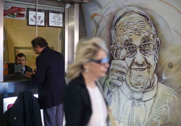 Street art in Spagna metro station - image 1