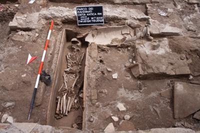 Mausoleum discovered at Rome's Ostia Antica - image 2