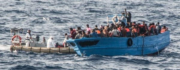 Thousands of illegal immigrants saved in Italian waters - image 3