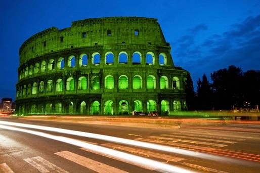 Rome's Colosseum goes green for St Patrick's Day - image 1