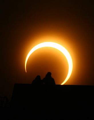 Solar eclipse in Rome - image 1