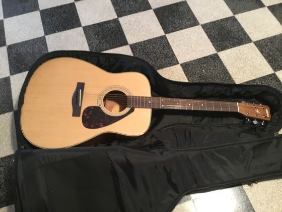 Yamaha Guitar—never used with case - image 5