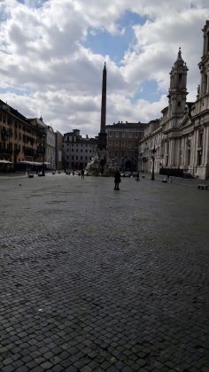 Rome: Grass grows in deserted Piazza Navona - image 5