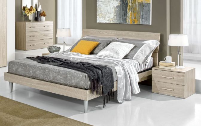 Double bed with head board and frame - image 3