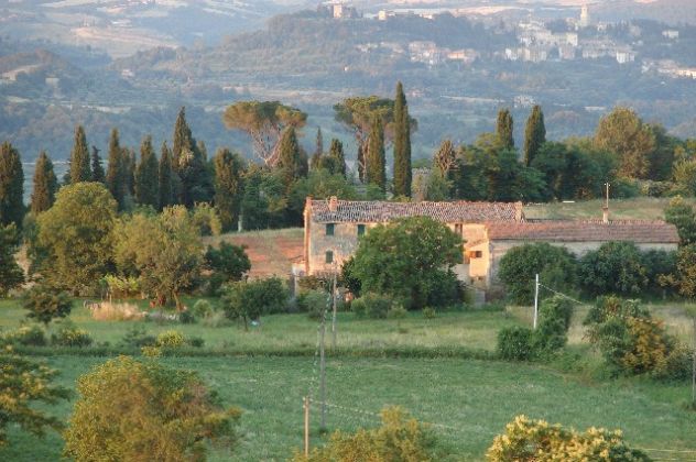 Only for lovers of highest quality uncontaminated countryside living in Sarteano (Siena)  170 km North of Rome. - image 6