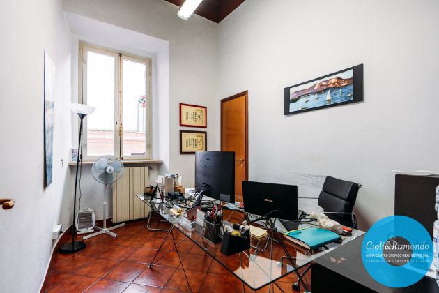 Apartment for sale just few steps from the Pantheon - image 13