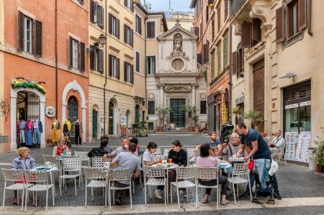 Best places to eat outside in Rome - image 1