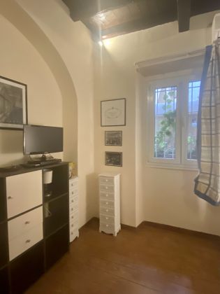 Delicious Mini-Apartment in Monti - image 11