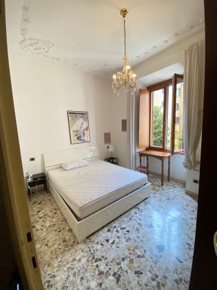 Room for rent in San Giovanni - image 3