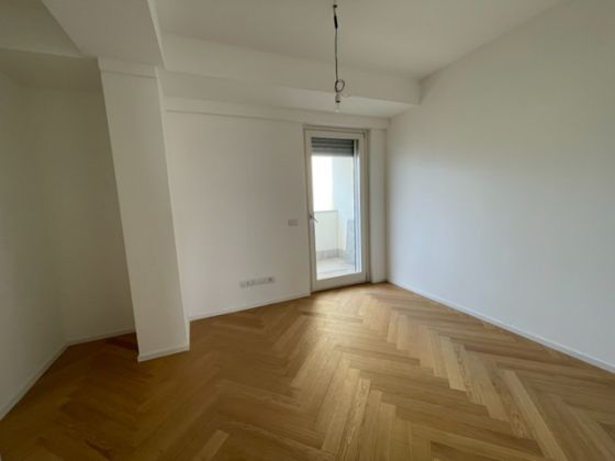 SUPER BRIGHT 8TH FLOOR APARTMENT WITH HUGE TERRACE!!! - image 9