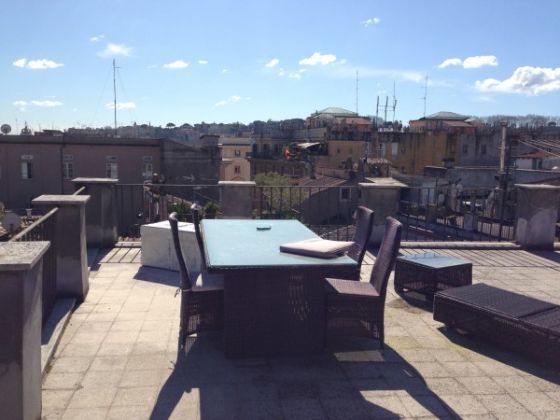 2-bedroom 2-bath extremely bright flat near Piazza Navona - image 12