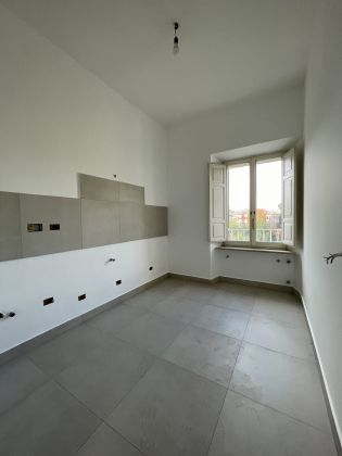 Completely remodeled 2-bedroom flat Salario area - image 4