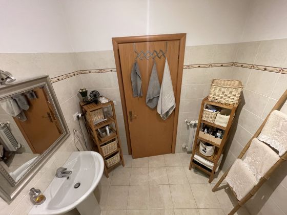 Bright 3-bedroom top floor apartment with terrace Ardeatina - image 15