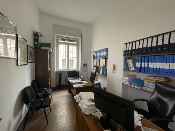 Elegant 4-bedroom apartment near Villa Torlonia - image 8