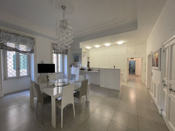 Pinciano - Spectacular, elegant 4-bedroom flat with parking - image 5