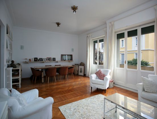 Rome: Charming furnished apartment in a quiet and exclusive street in the elegant Parioli area - image 1