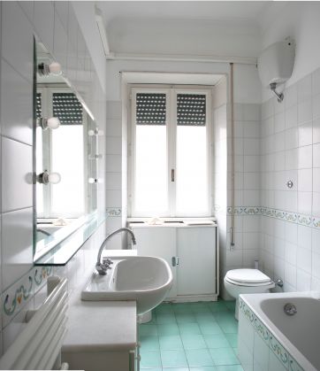 Rome: Charming furnished apartment in a quiet and exclusive street in the elegant Parioli area - image 12