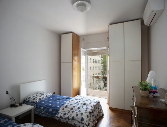Rome, Italy: Sunny furnished apartment for rent in elegant Parioli area - image 4