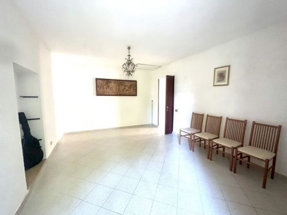PRIVATE SALE: Stone house with brick fireplace in historical centre of Veroli (FR). Great holiday home! - image 7