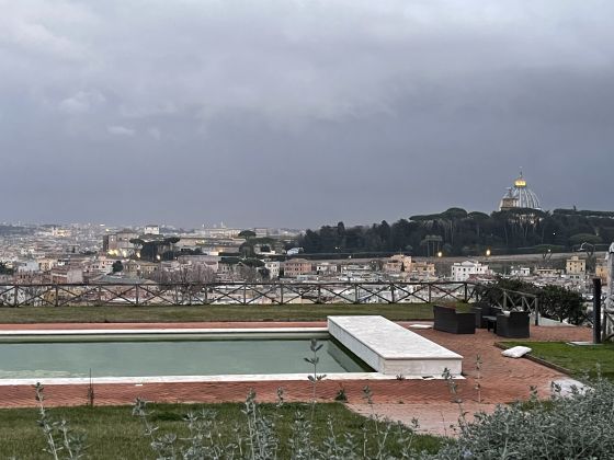 Amazing residential complex overlooking Vatican - image 1