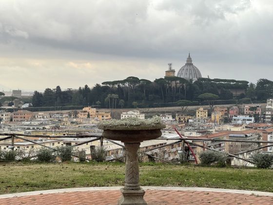 Amazing residential complex overlooking Vatican - image 3