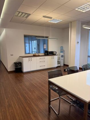 Modern Office Space for Daily Rent – Central Location Trastevere Roma - image 16