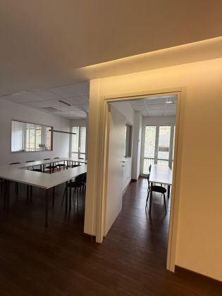 Modern Office Space for Daily Rent – Central Location Trastevere Roma - image 33