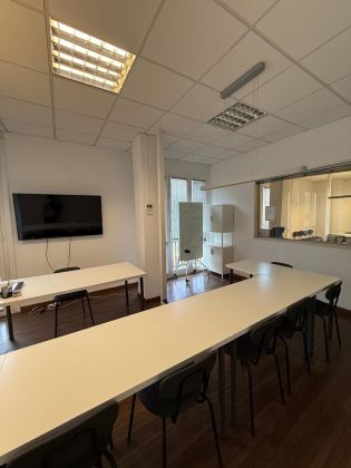 Modern Office Space for Daily Rent – Central Location Trastevere Roma - image 40