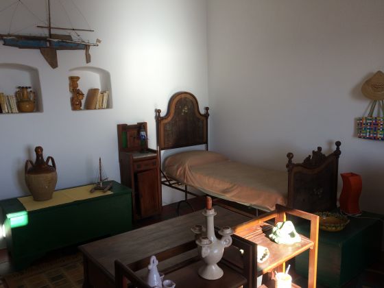 PRIVATE SALE: Authentic Aeolian house with garden - image 8