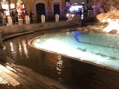Trevi Fountain flooded in Rome