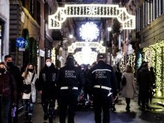 Covid: Italy police to enforce New Year's Eve restrictions