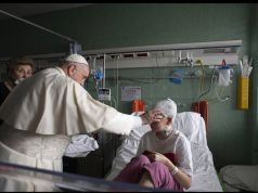 Pope pays surprise visit to Ukrainian refugee children in Rome hospital