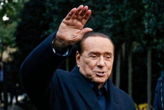 Berlusconi drops bid to be elected as president of Italy