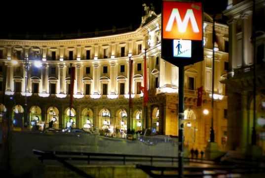 Rome mayor wants subway to stay open 24 hours at weekends