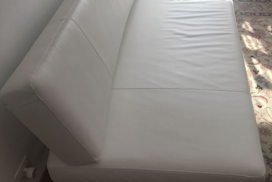 Bonaldo Designer sleeping Sofa Couch, white, real leather in Perfect conditions, almost new