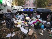 Doctors say Rome trash a health hazard