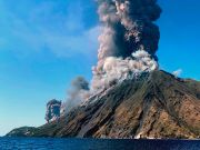 Stromboli: one dead as volcano erupts on Italian island