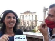Rome mayor sings karaoke at Roman Forum