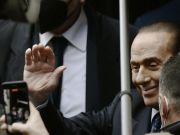Italy: Berlusconi recovers after fall in Rome