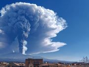 Italy: Mount Etna emits 12 km high ash plume into sky