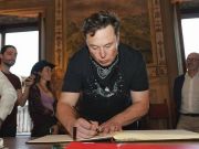 Elon Musk visits museums in Florence