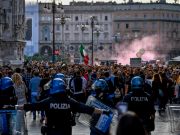 Italy bans covid Green Pass protests from city centres