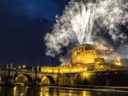Omicron: Italian cities cancel New Year's Eve parties