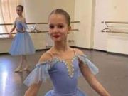 Ukrainian ballet dancer, 13, follows her dreams in Italy