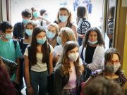 Covid: Italian government urged to end mask mandate in schools