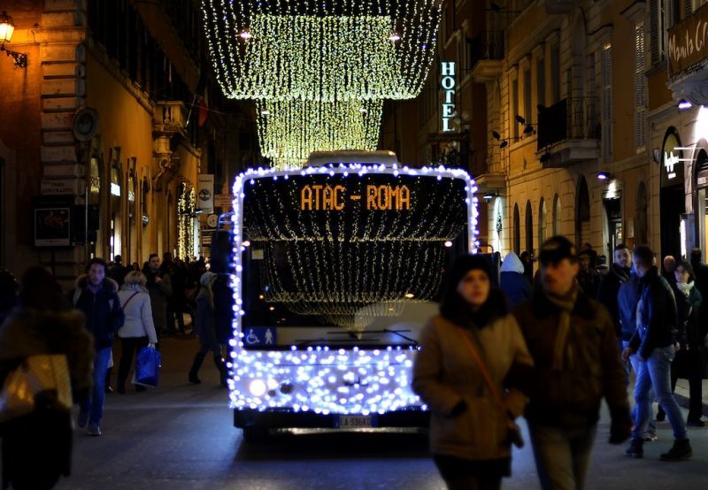 Jadwal bus dan metro Roma untuk Natal dan Tahun Baru
