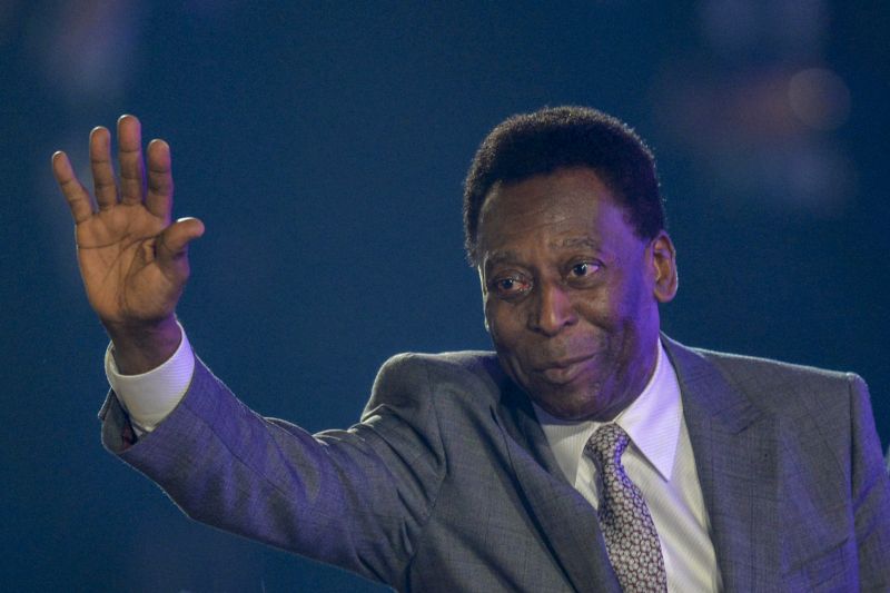 Le football italien observe une minute de silence pour Pelé