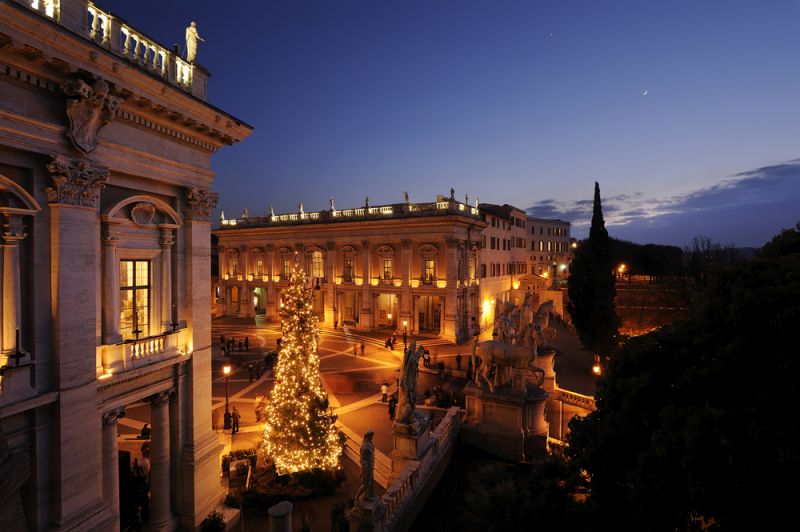 Pohon Natal Roma di balai kota akan dinyalakan dengan tenaga pedal