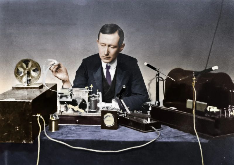 Guglielmo Marconi: Italy celebrates 150 years of radio pioneer image