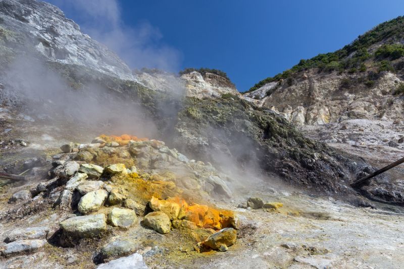 Campi Flegrei super volcano hit by strongest quake in 80 yrs